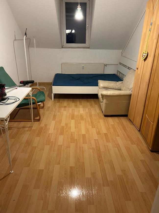 Bild 3 2 Zimmer/Dachgeschosswohnung Leipzig Zentrum West teilmöbliert sofort beziehbar