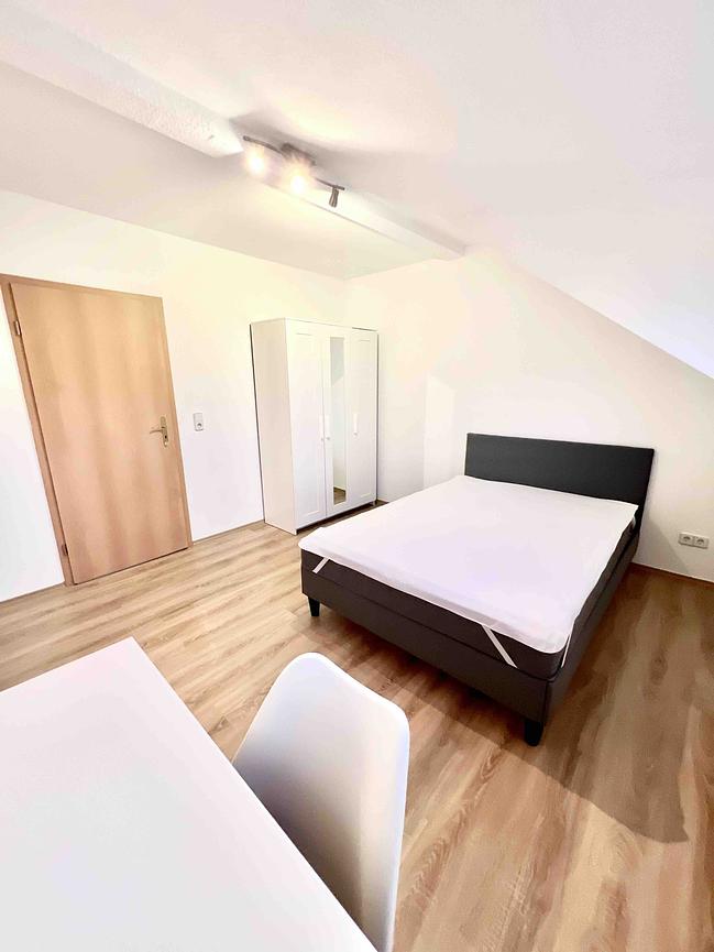 Bild 1 AB SOFORT 380€ möbliertes Zimmer (19qm) 4er WG-Neugründung in Kleinzschocher EFH