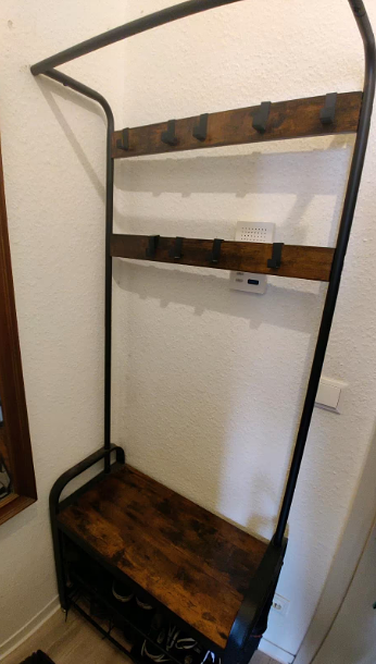 Bild 1 Garderobe mit Schuhablage