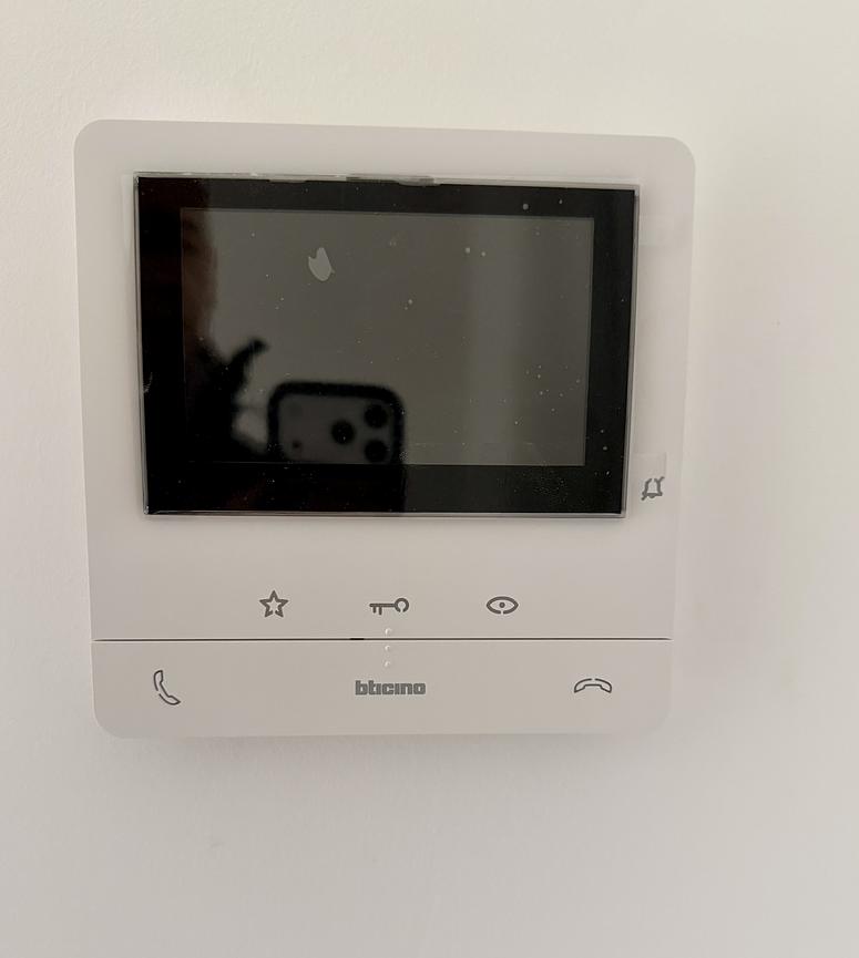 Bild 9 Mieter gesucht - Modernes Studio @ Wedding: Erstbezug, möbliert & Balkon