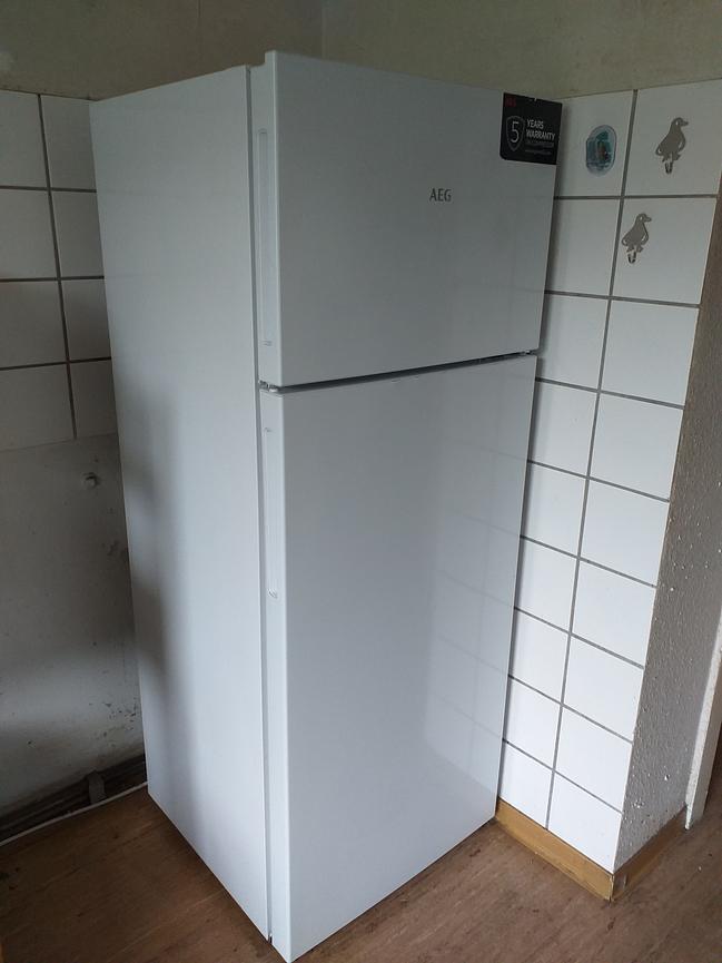Bild 2 AEG Kühlgefrierkombination