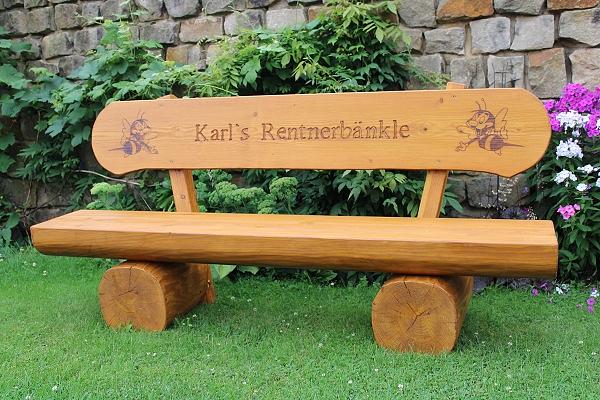 Bild 5 Gartenbank aus Baumstamm mit Gravur. Hochzeitsgeschenk.