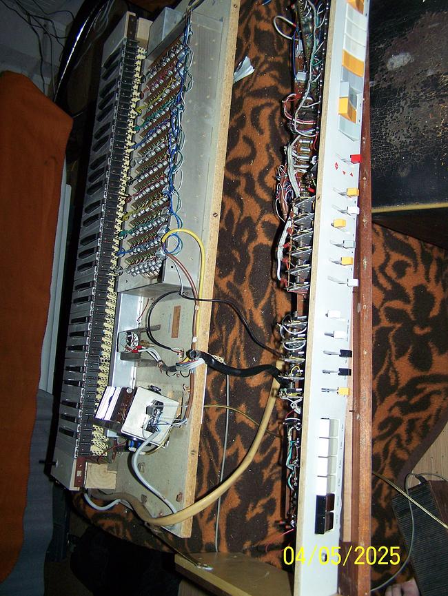 Bild 2 E Orgel aus den 70iger Jahren für fast Umme