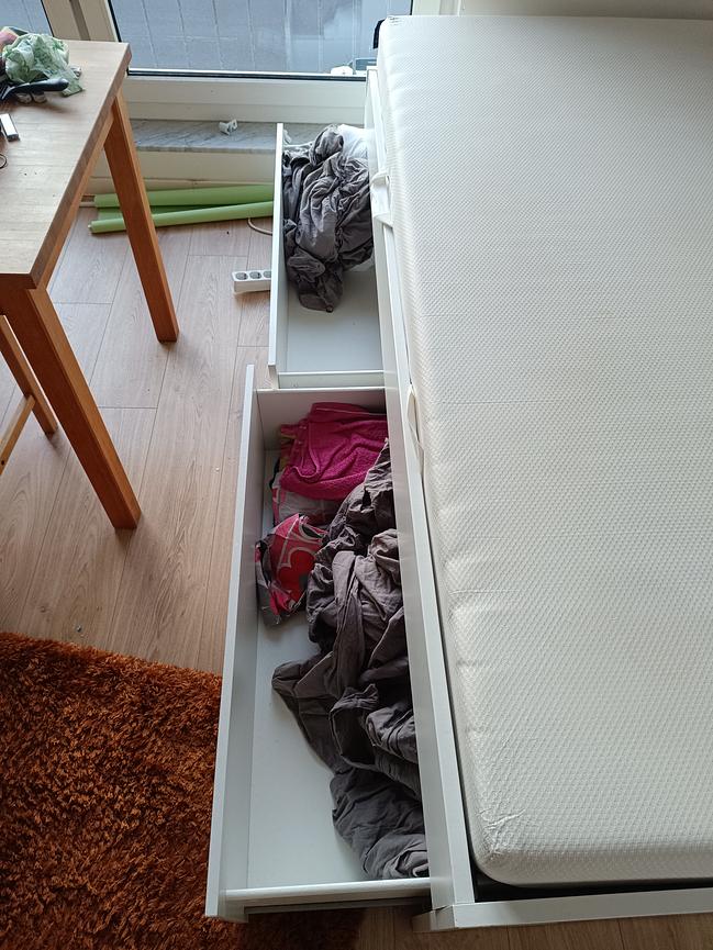 Bild 46 Ganze Haushaltswaren