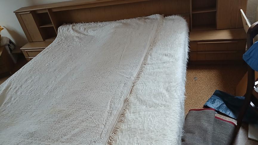 Bild 2 Couchgarnitur mit zwei Sessel, Schlafzimmer