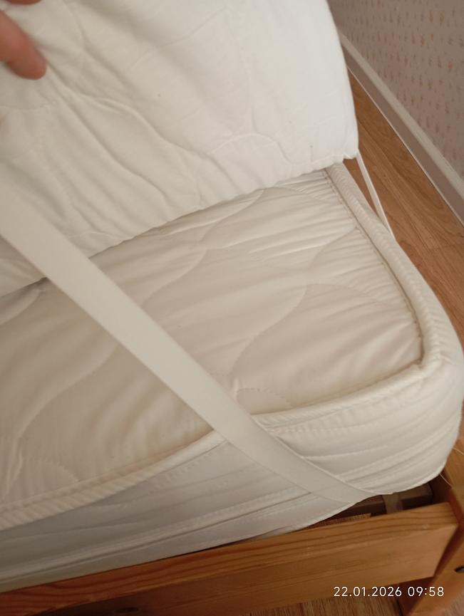 Bild 4 IKEA FJELLSE Doppelbett 140x200 mit Matratze - 60 Euro