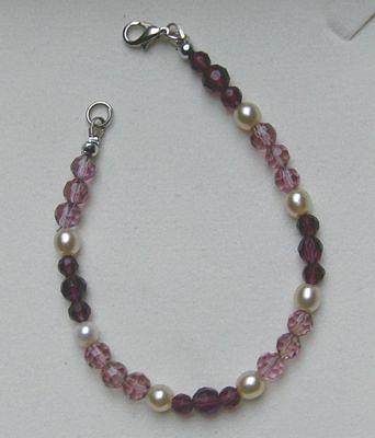 Bild 3 Armband, Kristallperlen in violetttönen und Perlen