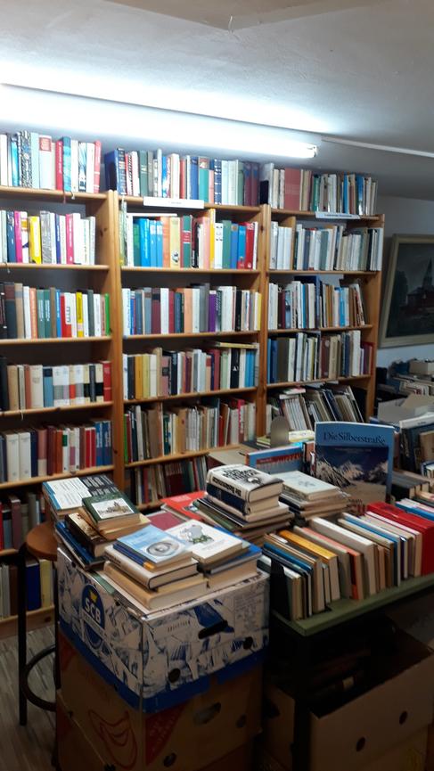 Bild 4 Bücher - Antiquariat - Stöberladen- 50 % Rabatt auf alle Bücher im Stöberladen