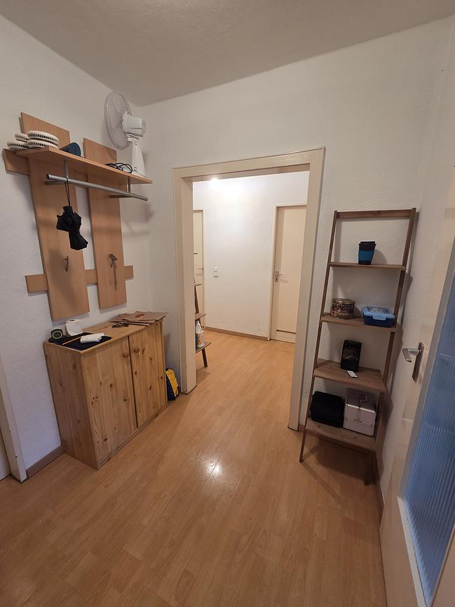 Bild 5 Großzügiges 24 m² WG-Zimmer mit Balkonzugang in Laatzen