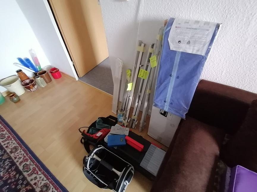 Bild 9 Wohnungsauflösung in Hellersdorf