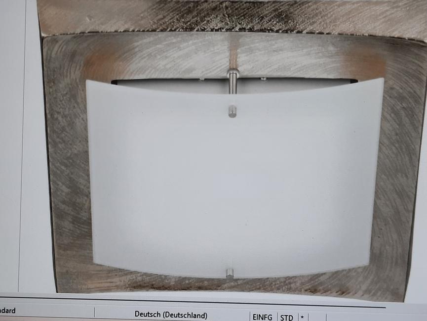 Bild 1 Repräsentative Deckenlampe