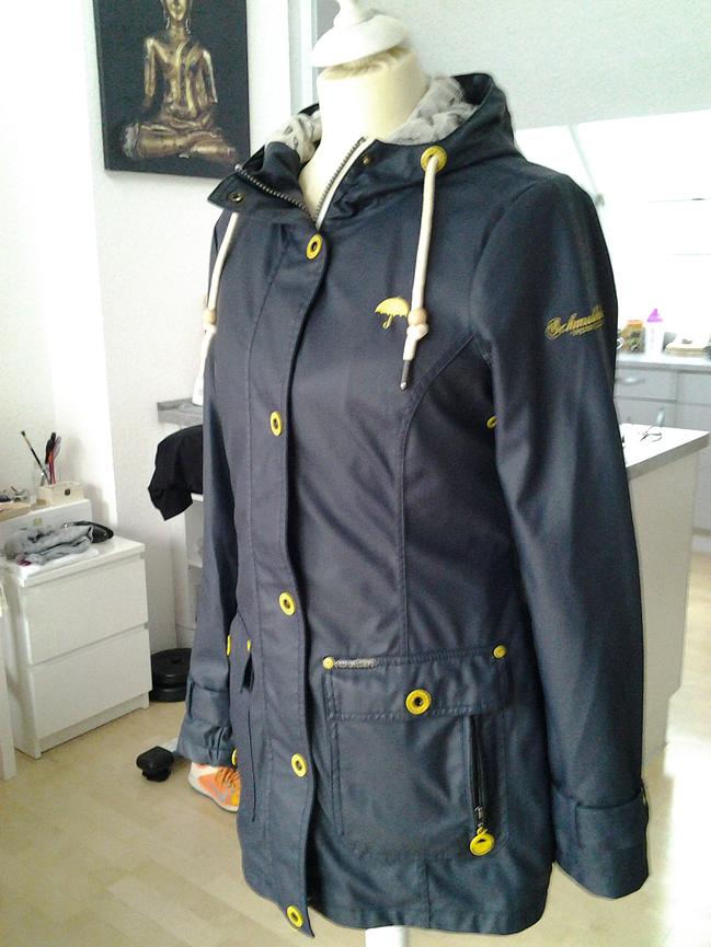 Bild 8 Schmuddelwedda Damen Regenjacke/ Gr. S/ blau/ 28 Euro