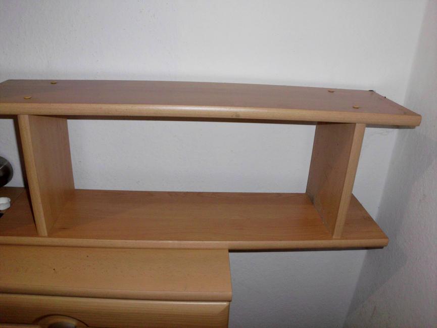 Bild 1 kleines wand regal in buche farbe zu verschenken