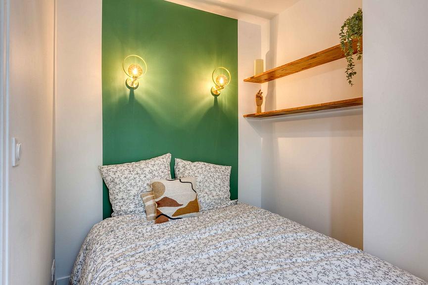 Bild 2 44 m² große, komplett möblierte Wohnung im 1. Stock eines Gebäudes mit Aufzug