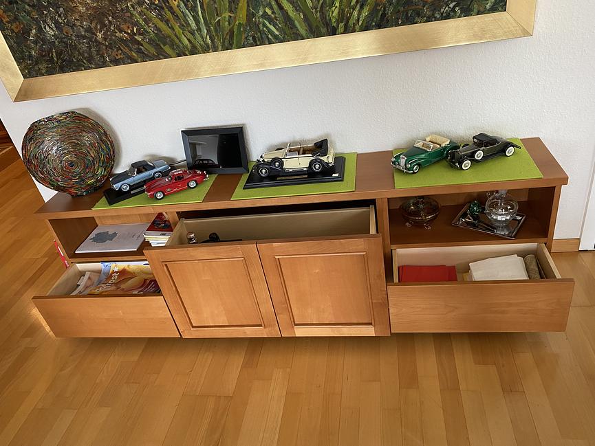 Bild 3 TV- Board Kirschbaum Holz