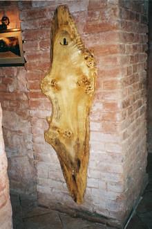 Bild 13 Rustikale Gartenmöbel vom Hersteller