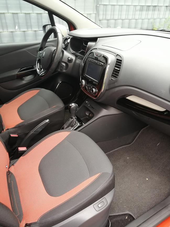 Bild 8 Renault Captur Luxe Automatik wenig Kilometer 58.250 km 2015 BJ