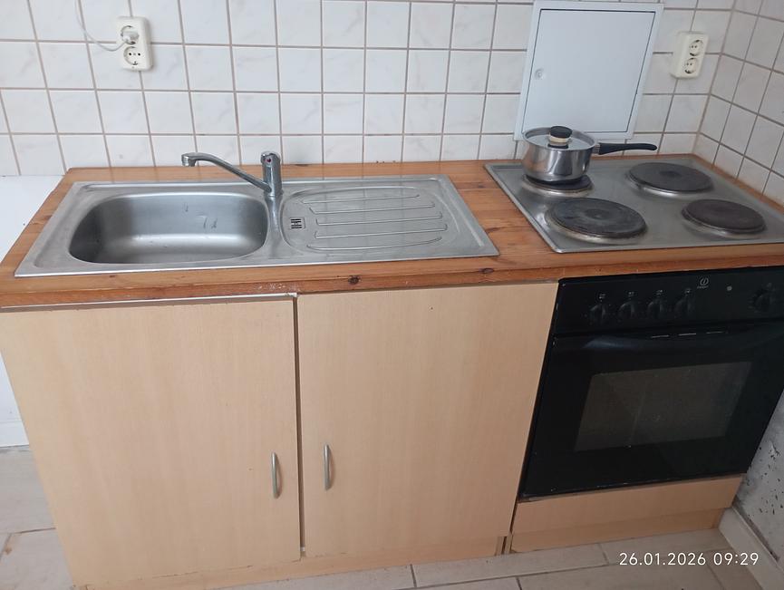 Bild 1 Küchenzeile mit Einbaugeräte Preis 40 Euro