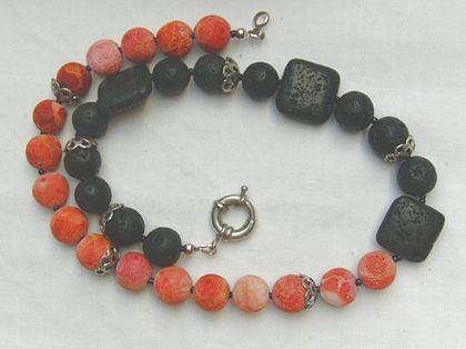 Bild 4 Edelsteincollier im auffand, extravaganten Design