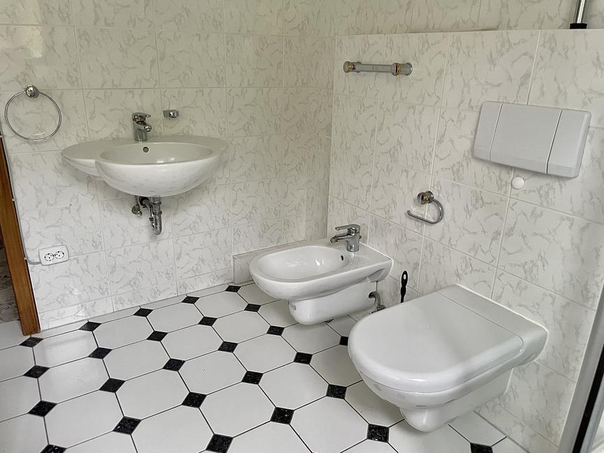 Bild 14 Schöne 4-Zi. Wohnung mit Balkon