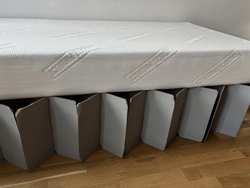 Bild 3 Papp-Bett von Roominabox, mit oder ohne Matratze zu verkaufen