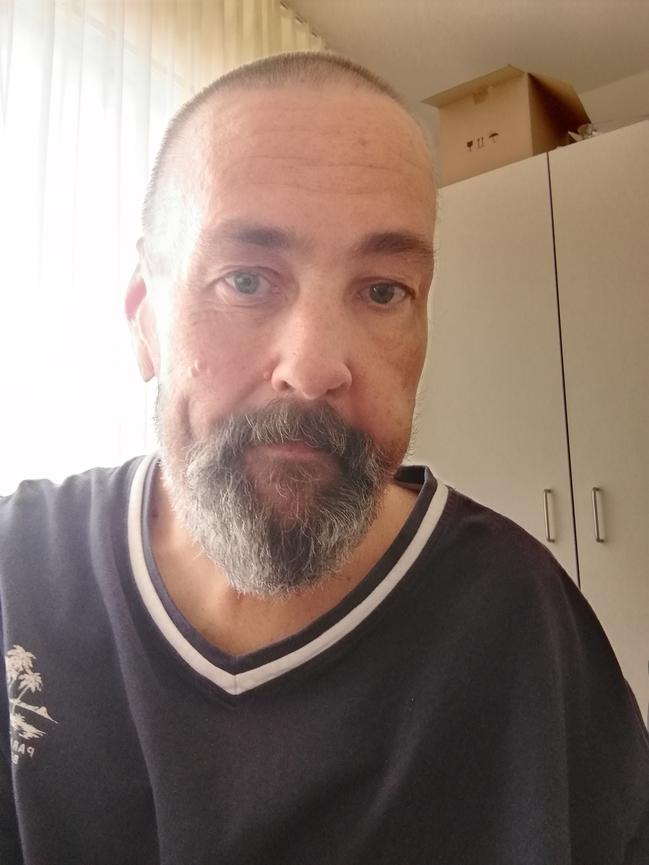 Bild 1 Hallo ich Suche eine ernste Beziehung