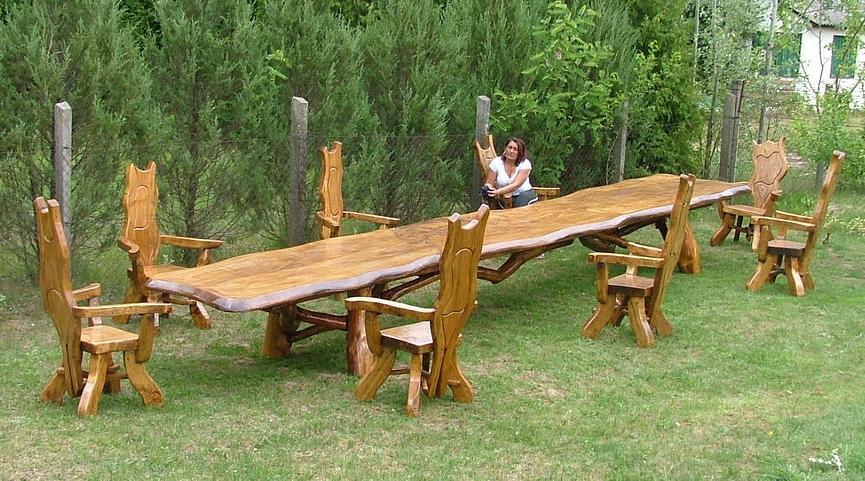 Bild 12 Gartenmöbel