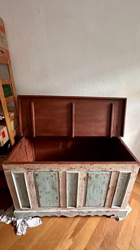 Bild 3 Truhe 126 x 68 x 82 (B/T/H)