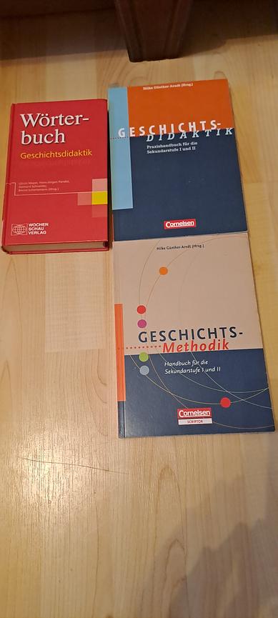 Bild 3 Bücher fürs Germanistik, Philosophie und Geschichtstudium