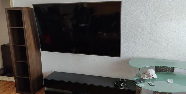 Vorschaubild =>elegantes TV-Board-mit Hochglanzlack-Front in schwarz=>nur 25€