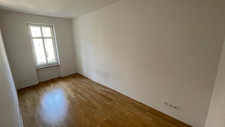 Süßes WG-Zimmer in Reudnitzer 3er-Wg frei!
