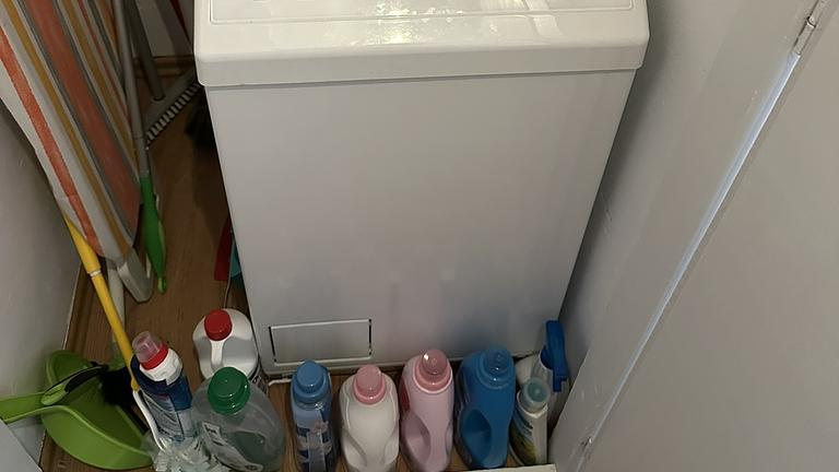 Waschmaschine: Miele Waschvollautomat schmal Toploader