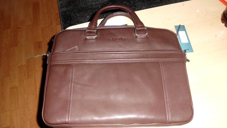 wunder schöne und unbenutzte tasche ab zu geben günstig