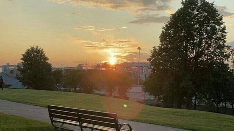 Offener 20 jähriger Mann sucht Kontakte W & M