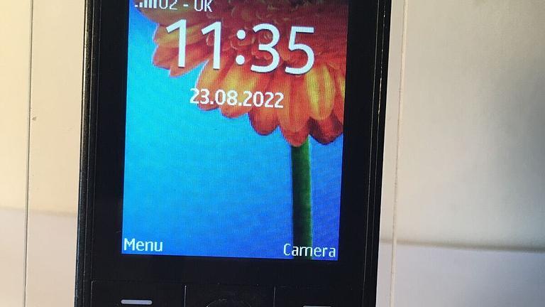 Vorschaubild gebe hier mein nokia 220duall tasten handy günstig ab
