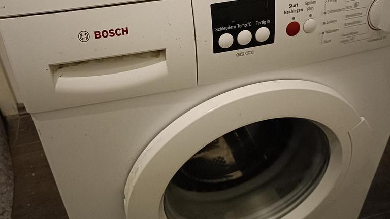 Waschmaschine von Bosch an Selbstabholer