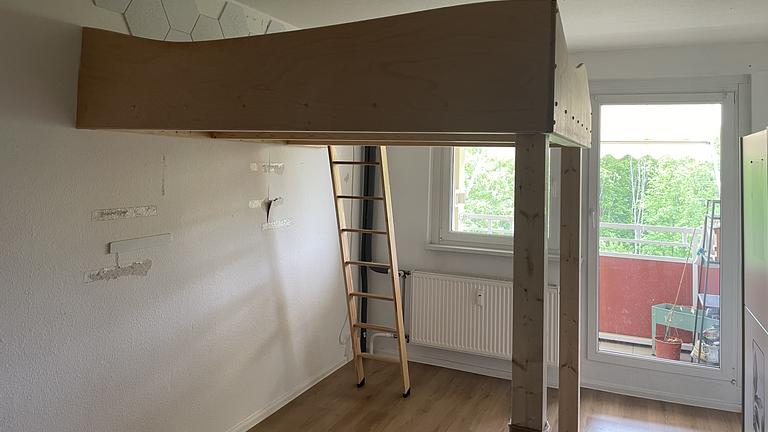 Hochbett vom Tischler 2m x 1,40m Liegefläche