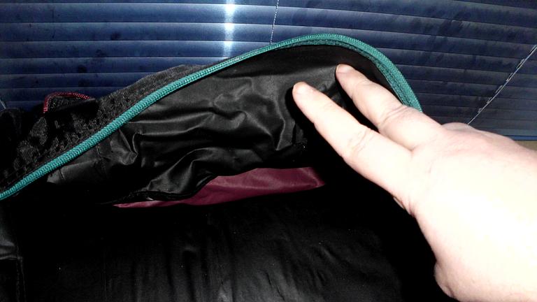Vorschaubild gebe eine reise oder sport tasche mit reisverschluss ab 
