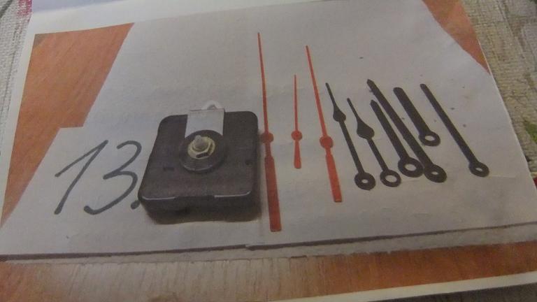 'VERKAUFE QUARZUHRWERK WELLE 6 mm NEU VIELE ZEIGER KUNSTOFF ZEIGER v