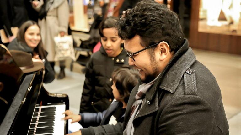 OPEN PIANO BETREUER*IN GESUCHT am 18. + 19. Dezember in Regensburg