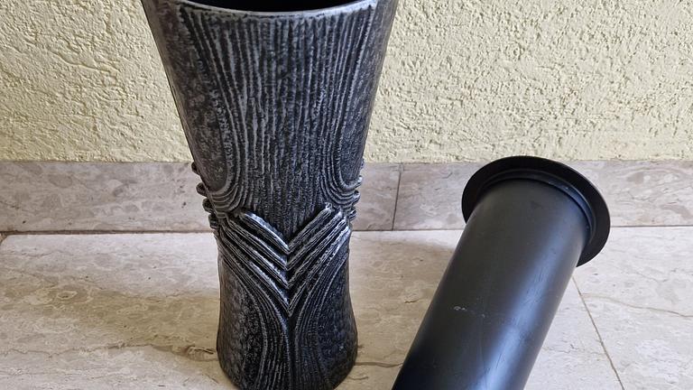 Hochwertige Grabvase neu 28 cm Preis 49,00 € + kostenloses Gesteck