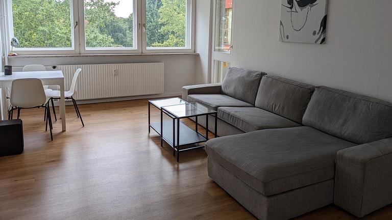 Schöne helle 2-Zimmer Wohnung zur Zwischenmiete in Neukölln von Jan. 26-Apr. 26