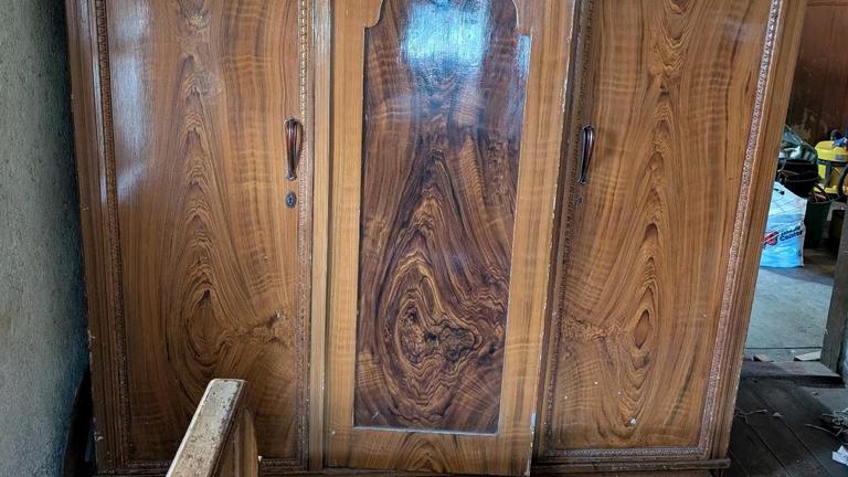 Vintage Kleiderschrank 50er / 60er (60€)