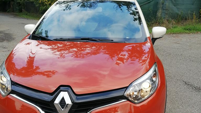 Renault Captur Luxe Automatik wenig Kilometer 58.250 km 2015 BJ