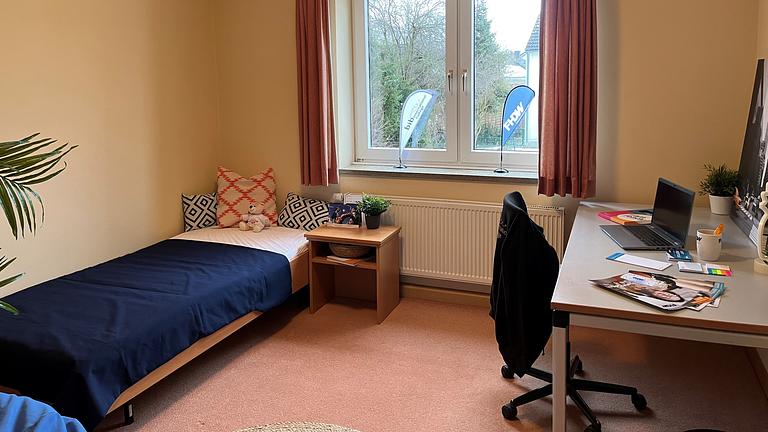 Mehrere WG-Zimmer für Studierende  für 4 Monate (01.05.26 bis 30.08.26)