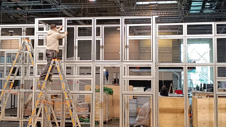 Messestandmonteur hilft in Düsseldorf