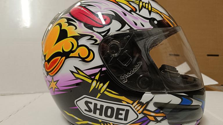 Motorradhelm Shoei zu verkaufen