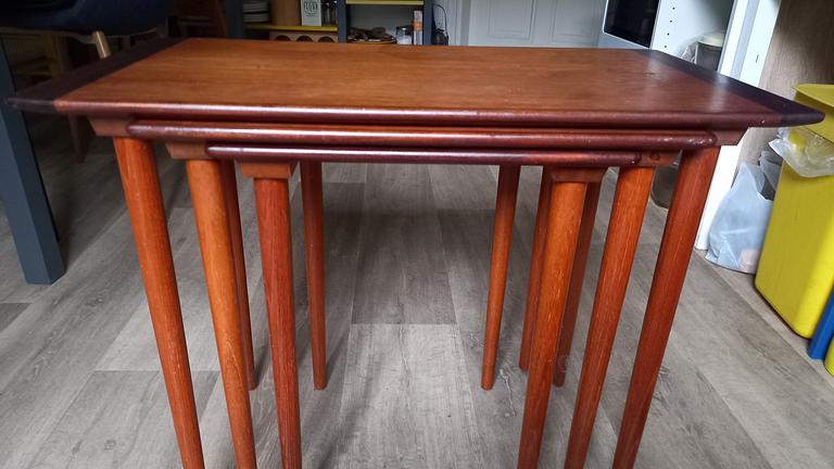 teak beistelltischchen