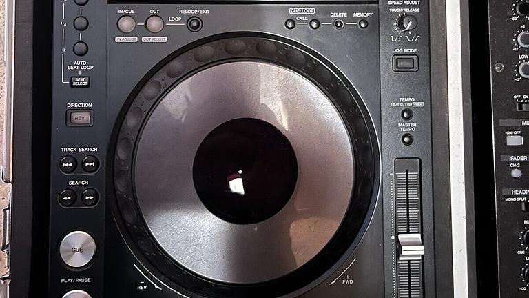 Pioneer DJ Equipment Set CDJ-850-K & DJM-750-K mit Flightcase