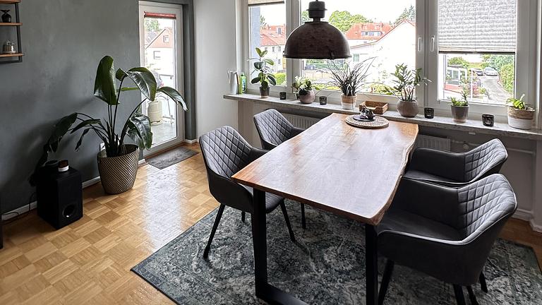 Vollmöbilierte Wohnung zur Zwischenmiete